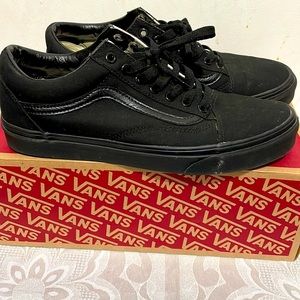 VANS 9.5 Men/Women’s 11